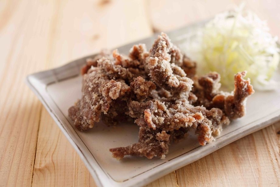 鯨立田揚（380円）