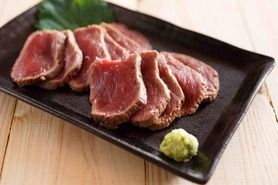 鯨のたたき　登美粋風