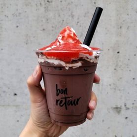 いちごチョコドリンク