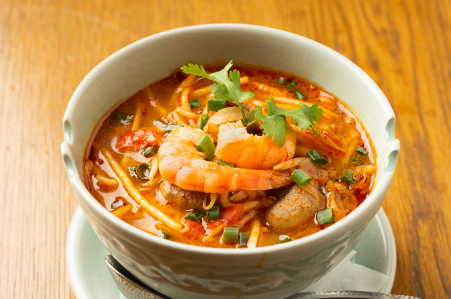 クイッティオトムヤム ก๋วยเตี๋ยวต้มยำ ハーブたっぷりトムヤム麺　辛さ2
