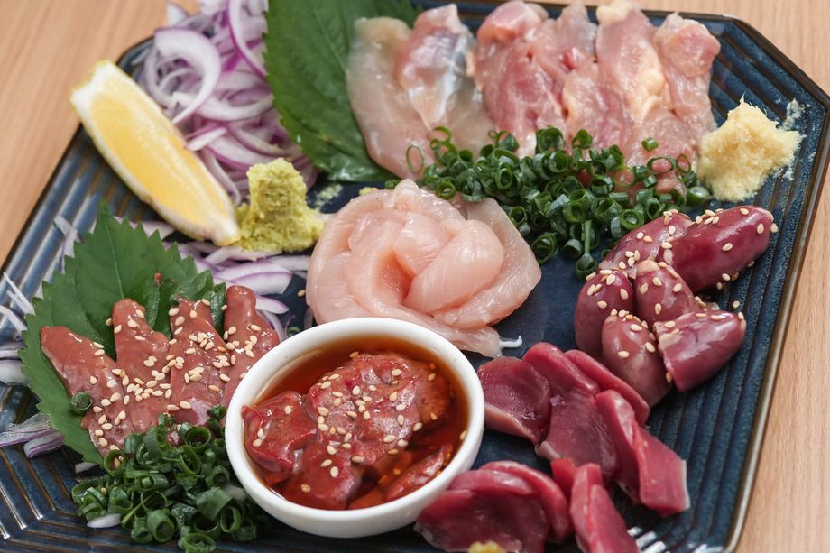 鳥刺盛り合わせ4種　宮崎ブランド地鶏