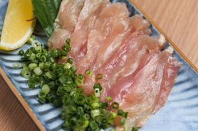 鶏モモ刺　宮崎ブランド地鶏