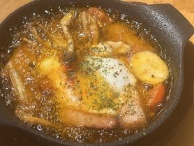 ベーコンエッグアヒージョ