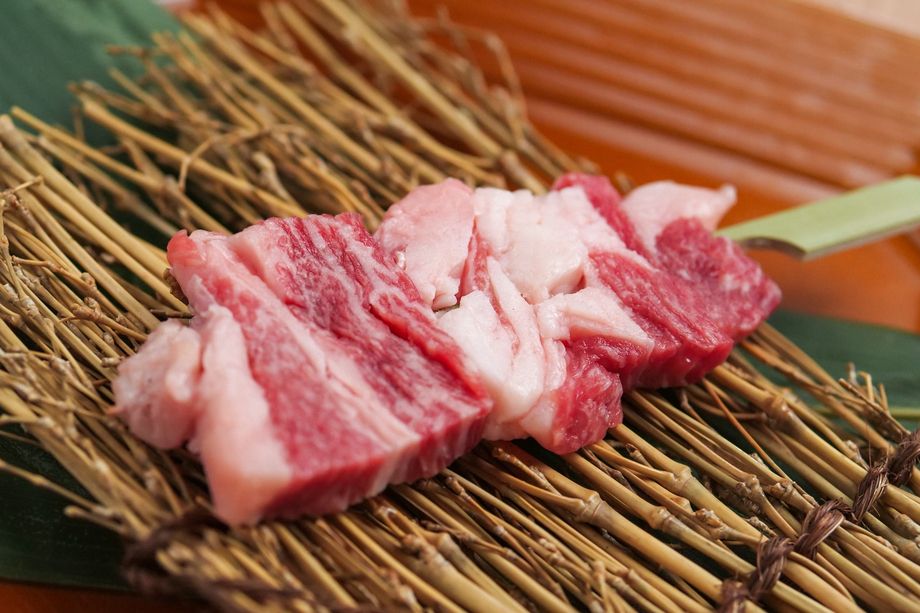 【黒毛和牛】サイコロステーキ串