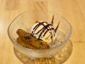 秋の味覚！サツマイモスティックバニラアイス添え