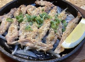 セセリのガーリック鉄板焼き