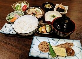 夜の日替り御膳(お盆の物のみ)