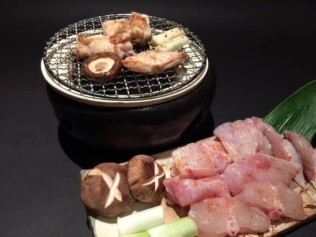 炭火焼きふぐ＋ふぐ鍋コース（13,500円（税込））