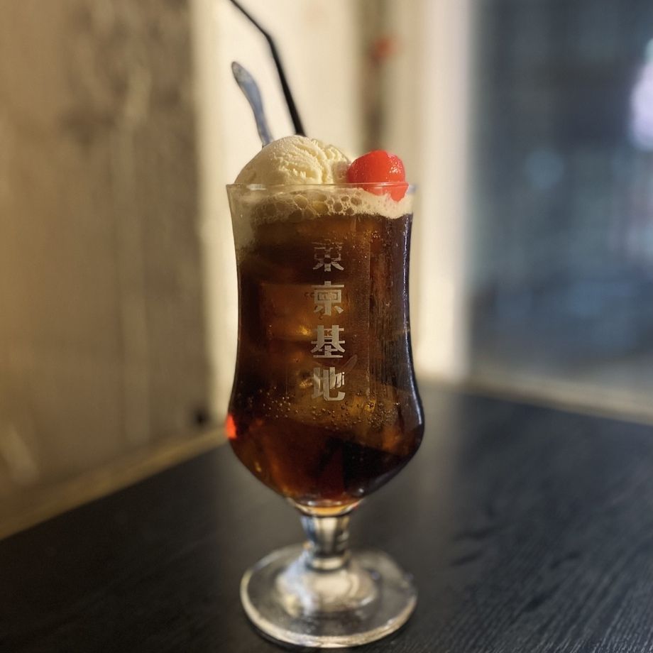 クリームソーダ　コーラ