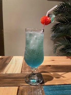 ブルークラッシュ　オリジナルカクテル