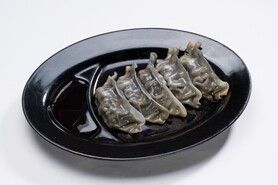 黒ゴマ餃子