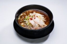 黒とんこくラーメン