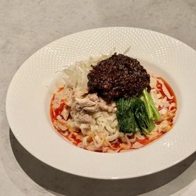 ジャージャー坦々麺（温）　※大盛り無料
