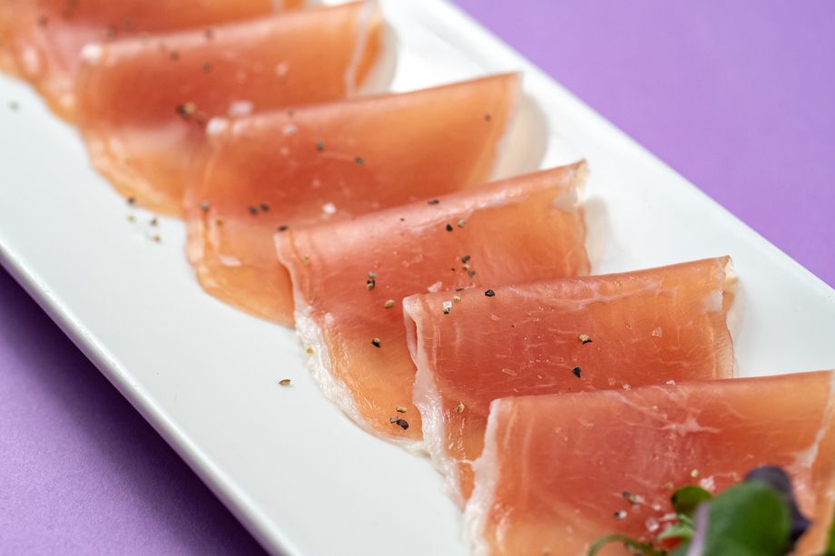 贅沢生ハム盛り