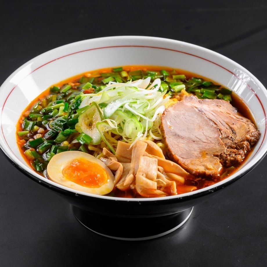 自家製ラムチャーシュー 極みニラ辛 羊醤油ラーメン」｜アサヒビール園