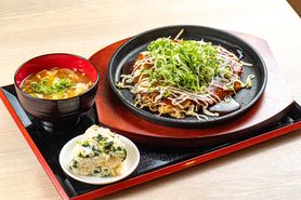 海鮮そば肉玉 （イカ　エビ　アサリ）