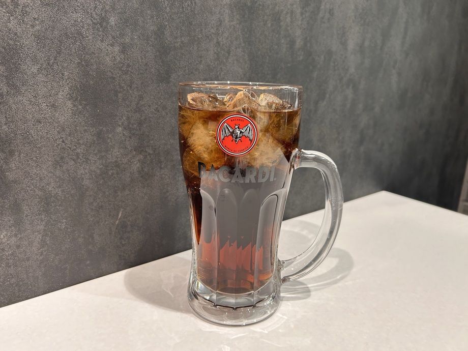 1リットルメガコークハイボール