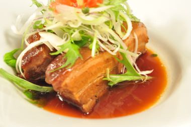 皮付き三枚肉のトロトロラフテー