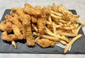 クリスピーチキン&ポテト メガ盛り　