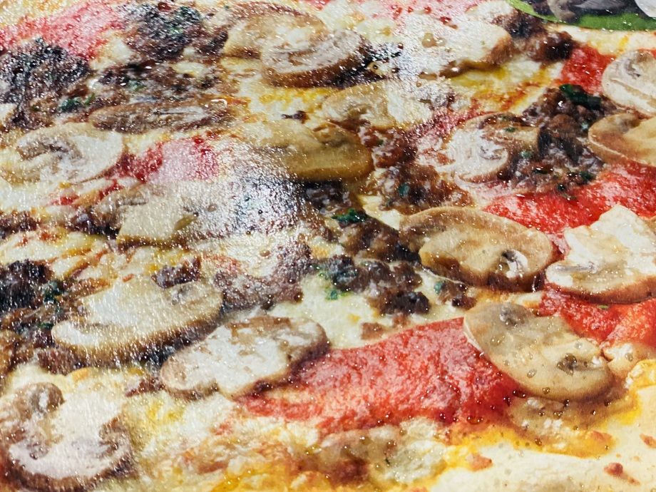 マッシュルームのピザ（2350）