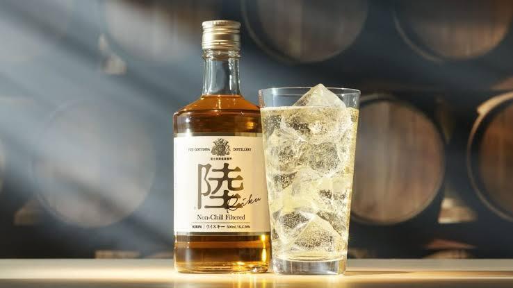 陸　ウイスキー