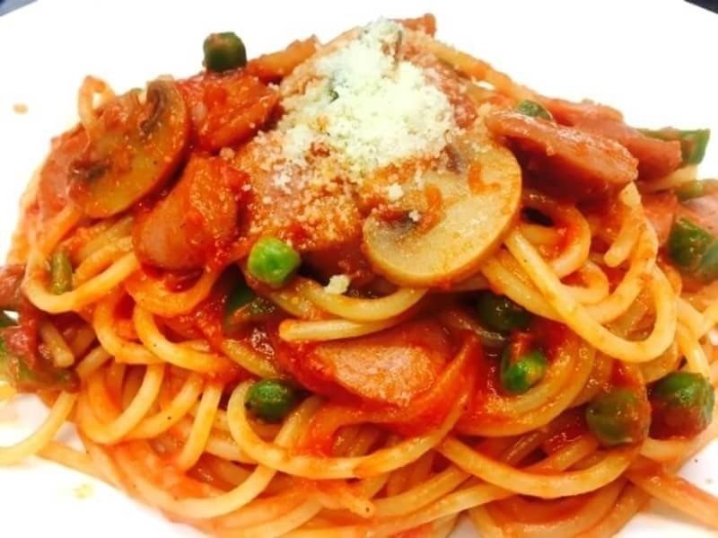 昔なつかしナポリタン（セット　前菜・デザート付き）