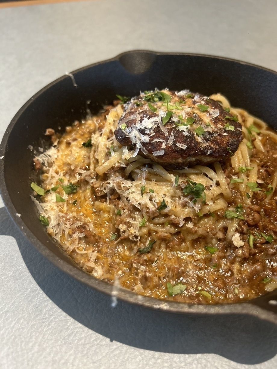 【大人気】自家製ハンバーグのボロネーゼ