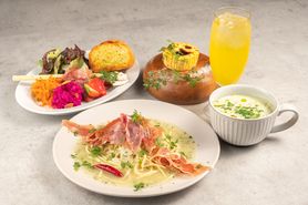 スペイン産生ハムの和風ペペロンチーノ　コース