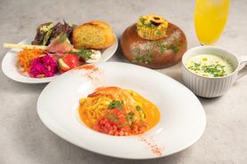 海老とフレッシュトマトのクリームパスタ　コース