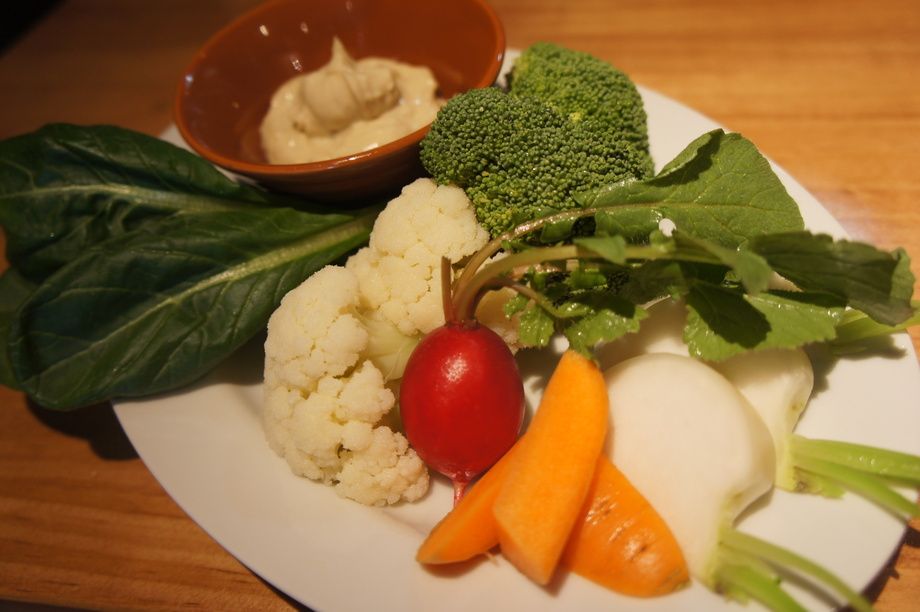 東京野菜のアンチョビマヨネーズ