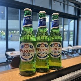 【暑い日にピッタリなイタリアンビール】ペローニ　ナストロアズーロ