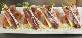 スペイン　生ハムとチーズ