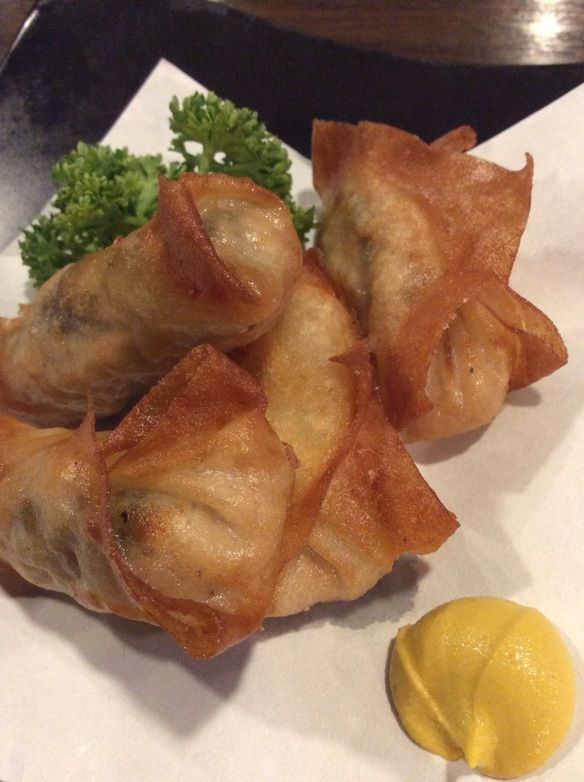 鳥ももとゴルゴンゾーラの揚げ春巻