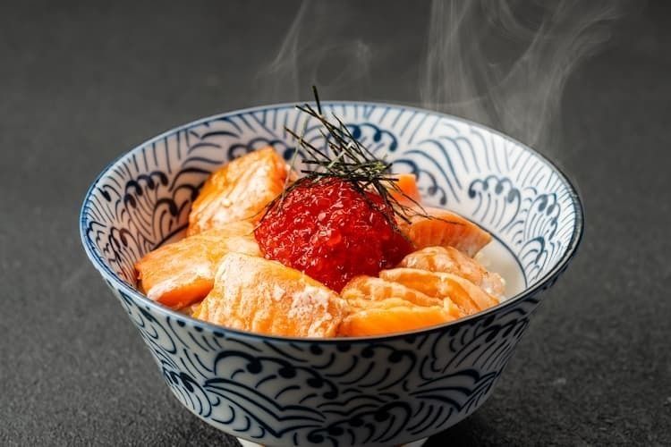 サーモンいくら丼