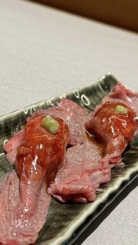 黒毛和牛の肉寿司（2貫）