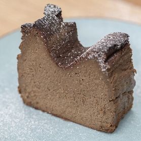 【イートイン限定】バスクチーズケーキ（ほうじ茶）