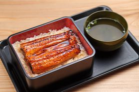 鰻重 黒1人前ご飯1.5人前