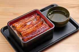 鰻重 黒1.5人前ご飯1.5人前