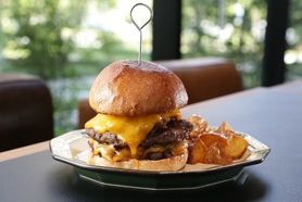 ダブルチーズバーガー