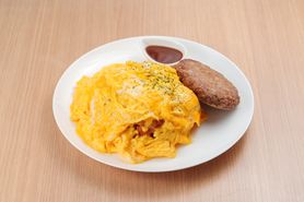 ハンバーグオムライス