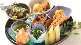 小鉢盛り合わせ　〜やまかわの贈り物〜