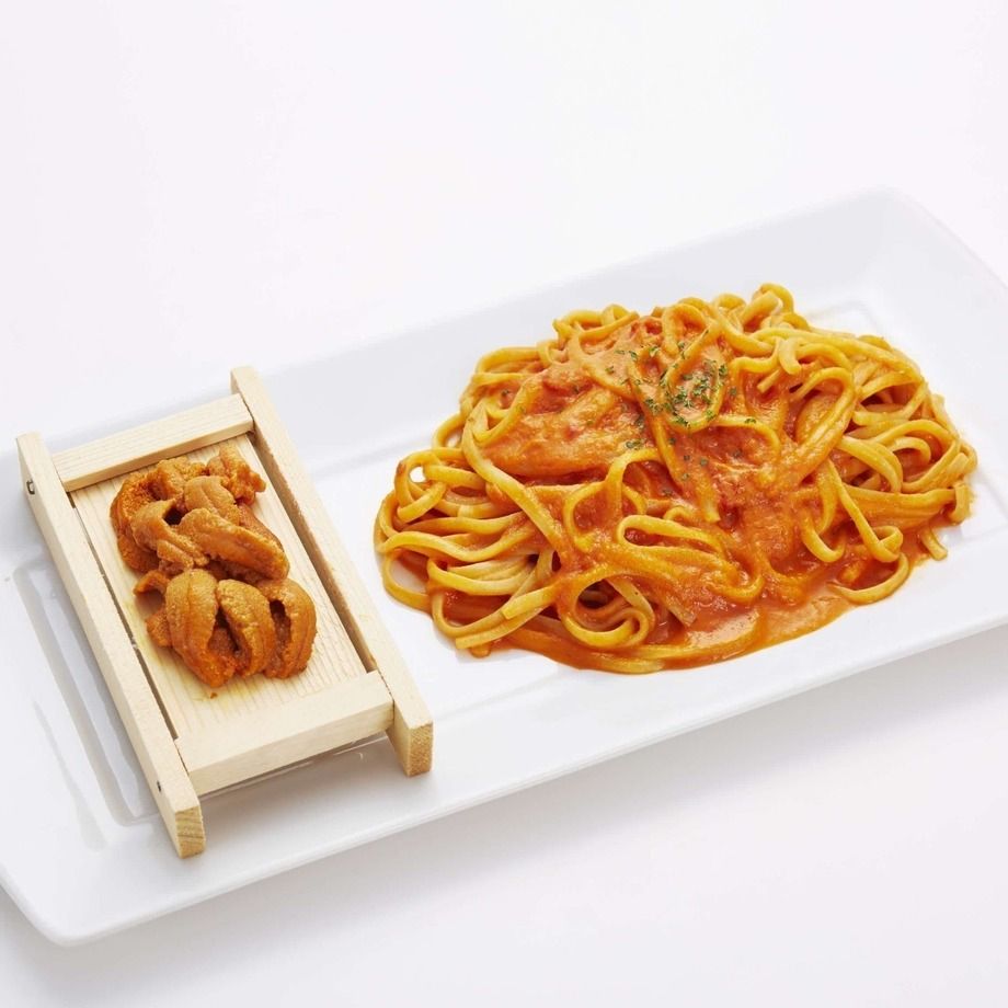 柵付き！うにのトマトクリームパスタ