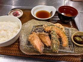 優待「定食」北海道しゃけ米ぷら盛り