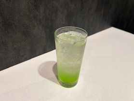 青リンゴサワー