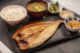 当店名物‼️ 羅臼産 開き真ほっけ定食《1尾》