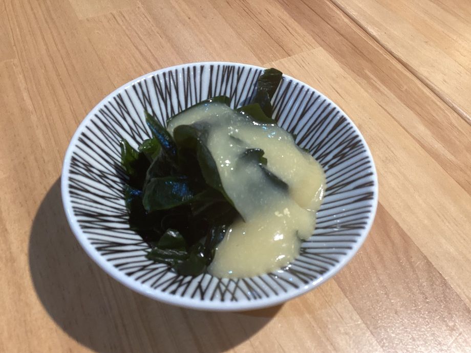 生わかめのからし酢味噌掛け（350）