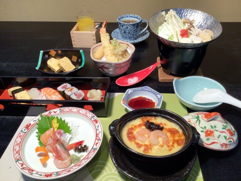 平日限定メニュー　　たつみランチ（綾）（２，６００円＋税　　2,860円）