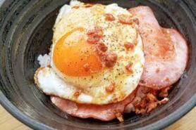 おつまみハムエッグ