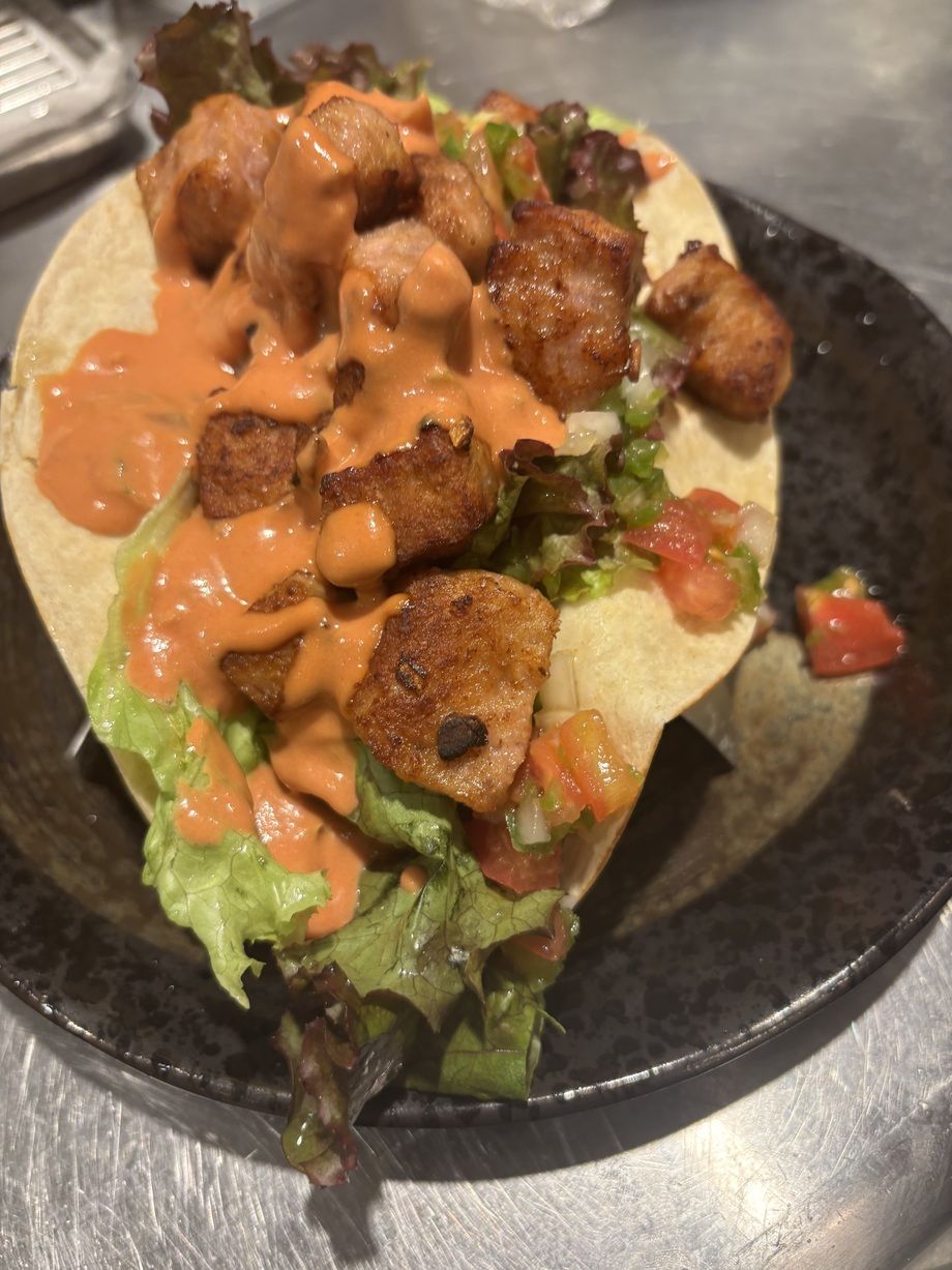 🍖12月限定沖縄サイコロステーキタコス🍖