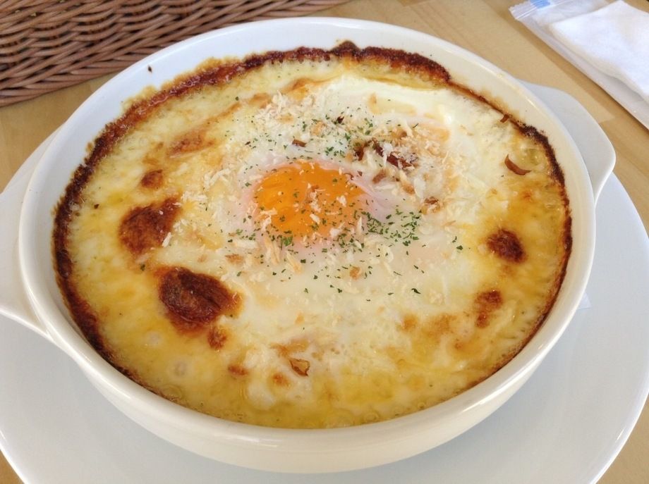 【LUNCH】バターライスのドリア（サラダ・スープ付き）